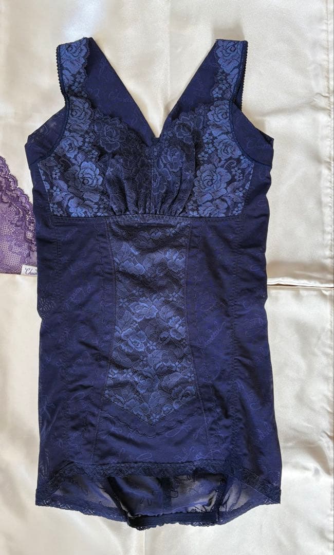 シャンデール ハイエレガント シェイパー ボディースーツ 新品未使用品