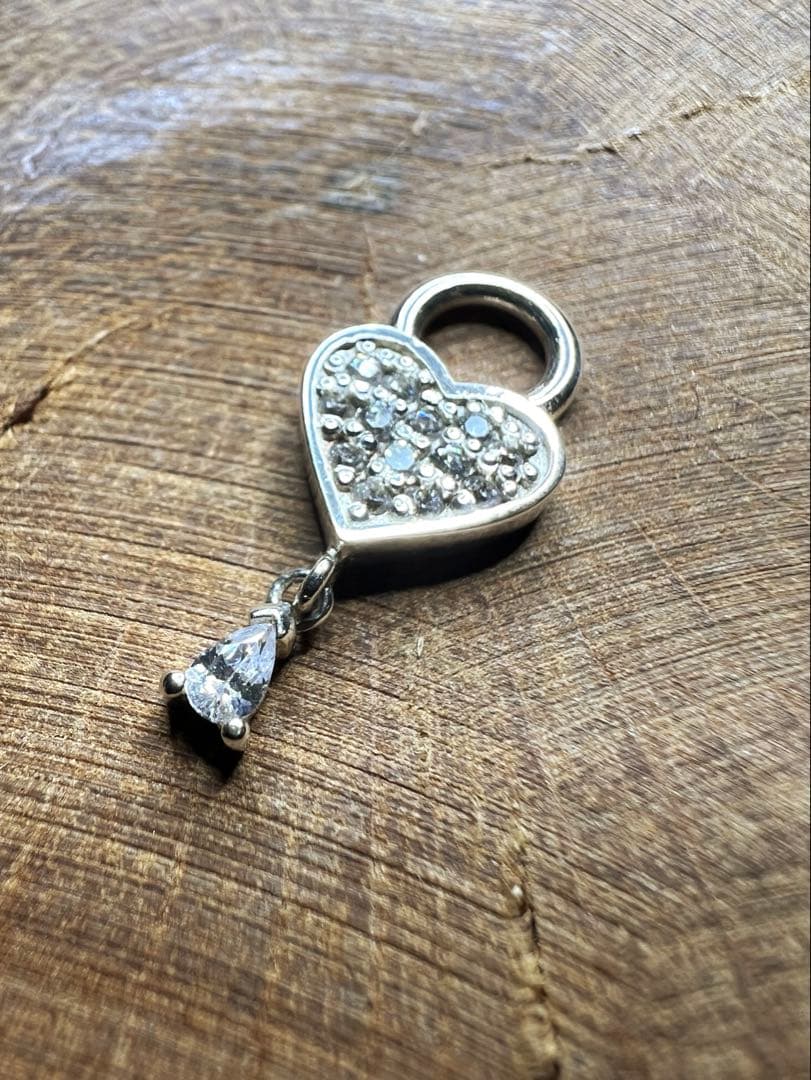 ⭐︎GOD ONLY KNOWS ⭐︎ PAVE HEART 片耳用