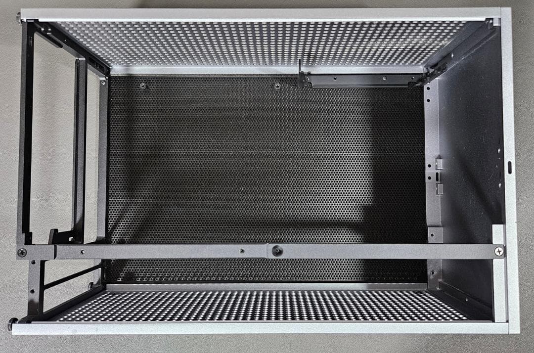 希少 Formd T1 Reference Titanium itx pcケース