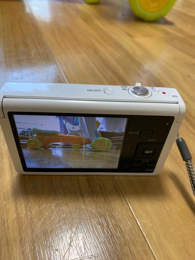 カシオ CASIO EXILIM EX-ZR50 ホワイト