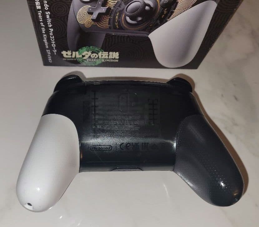 Nintendo Switch本体・128GBカード・Proコン　セット中古