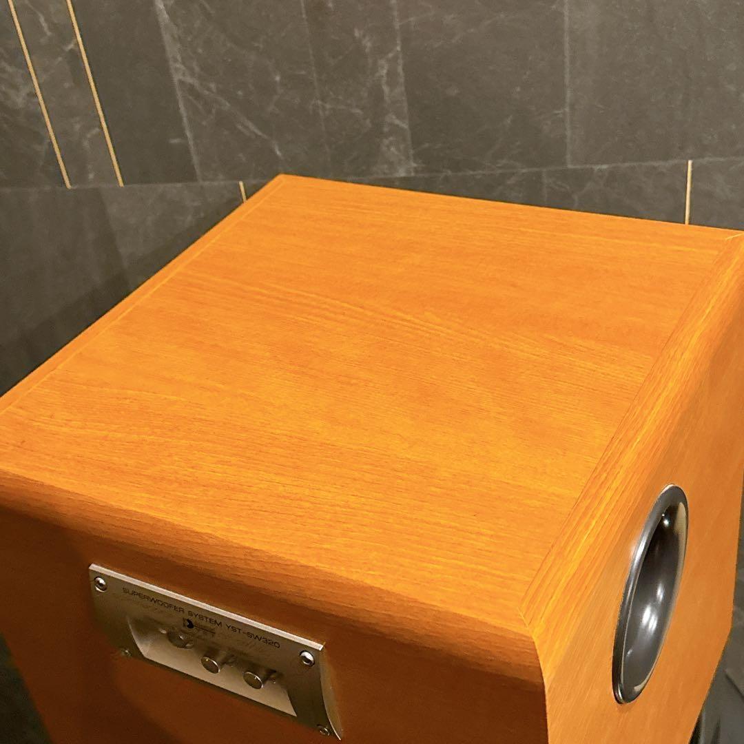 ピンクの猫YAMAHA サブウーファー YST-SW320