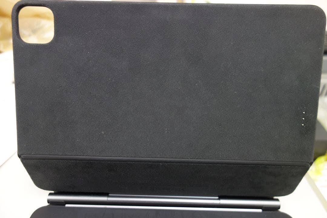 Apple iPad11インチ用マジックキーボード　JIS配列　A2261