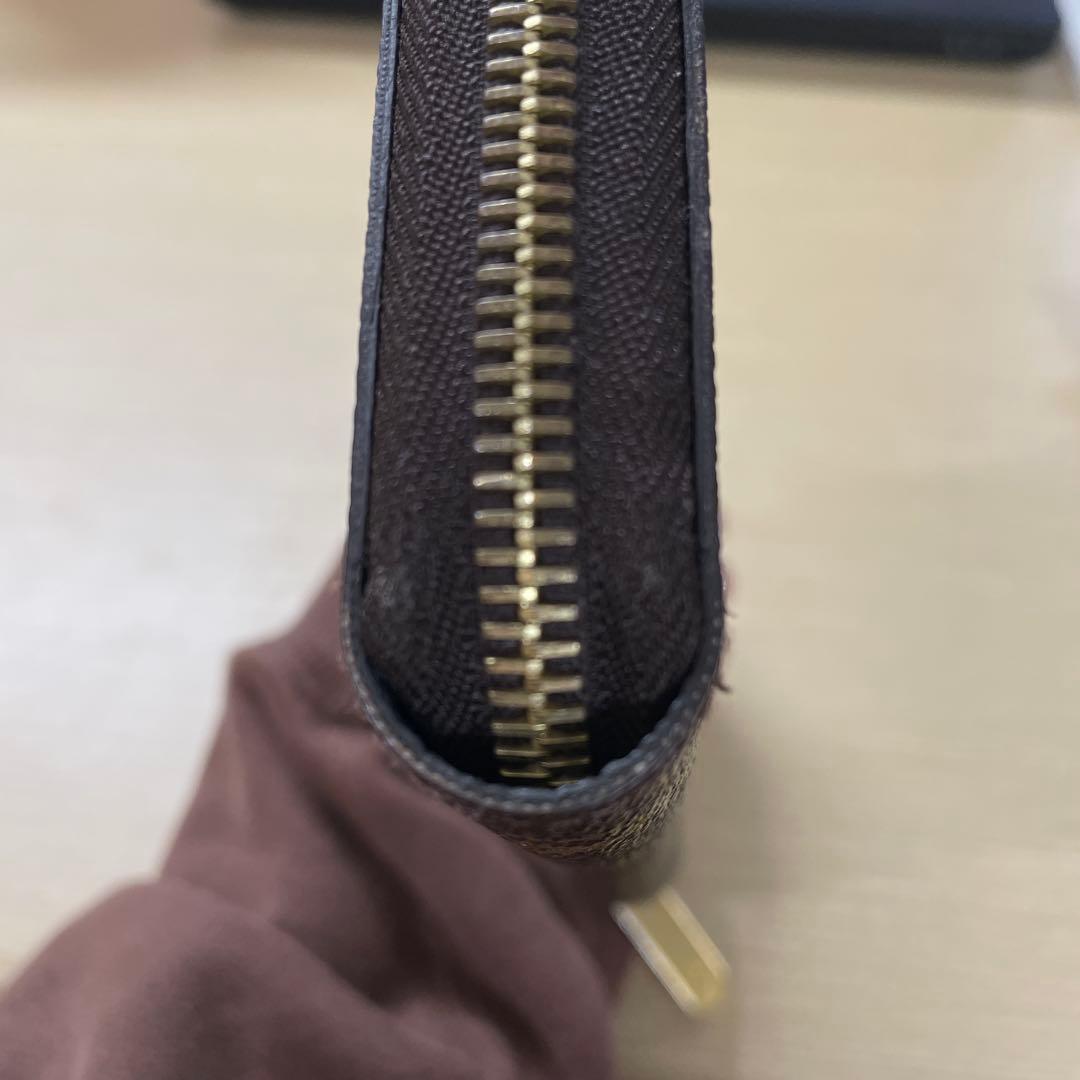 LOUIS VUITTON モノグラム　ジッピーウォレット　ビトン