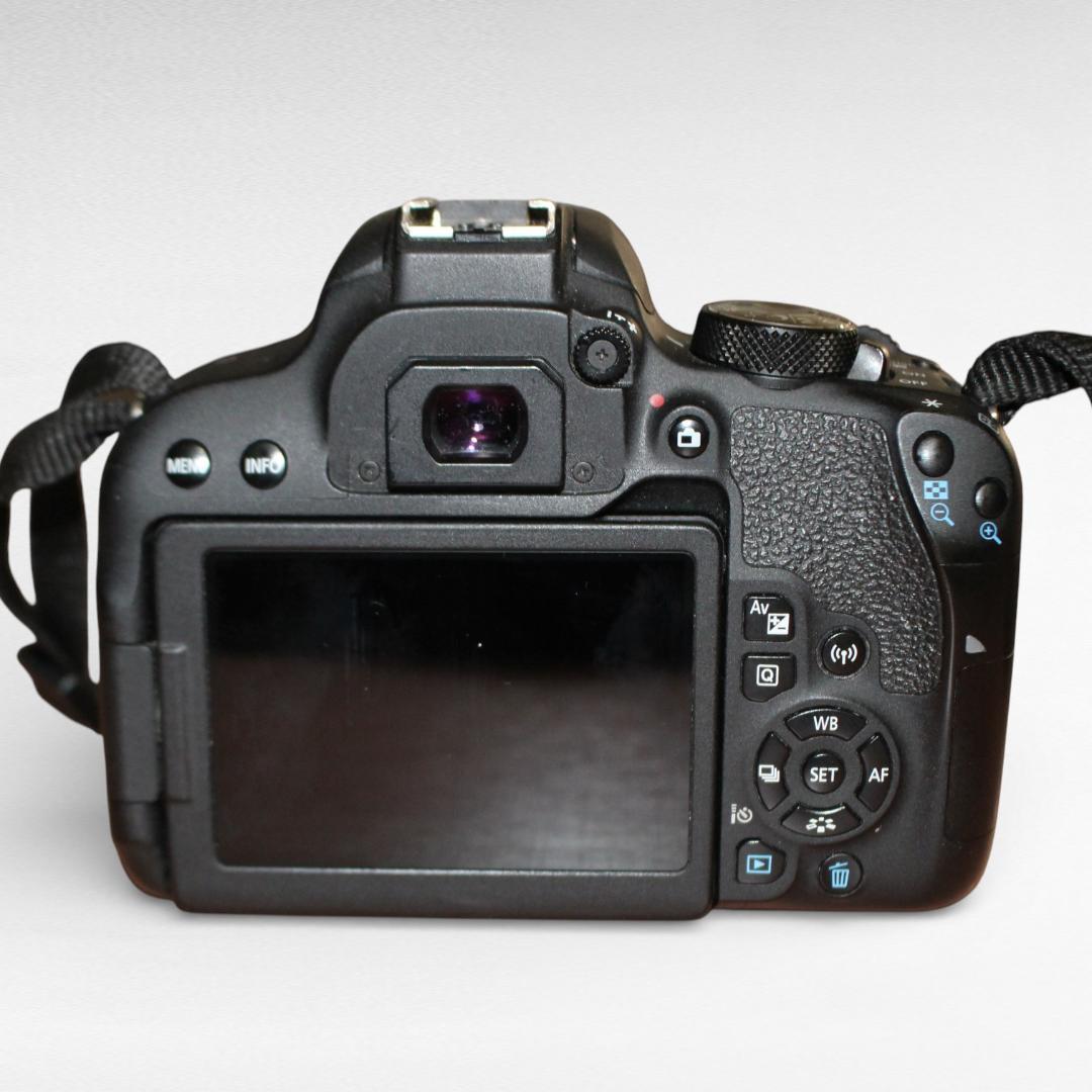 Canon キャノン EOS Kiss X9i レンズ付 2420万画素 動作品