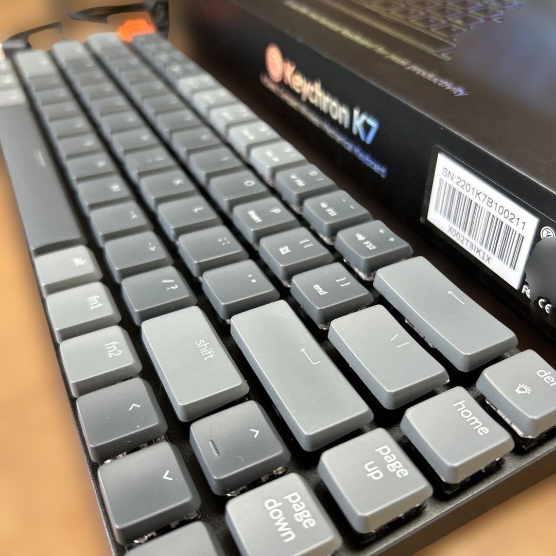Keychron K7 US ロープロファイル 赤軸 ケース付き