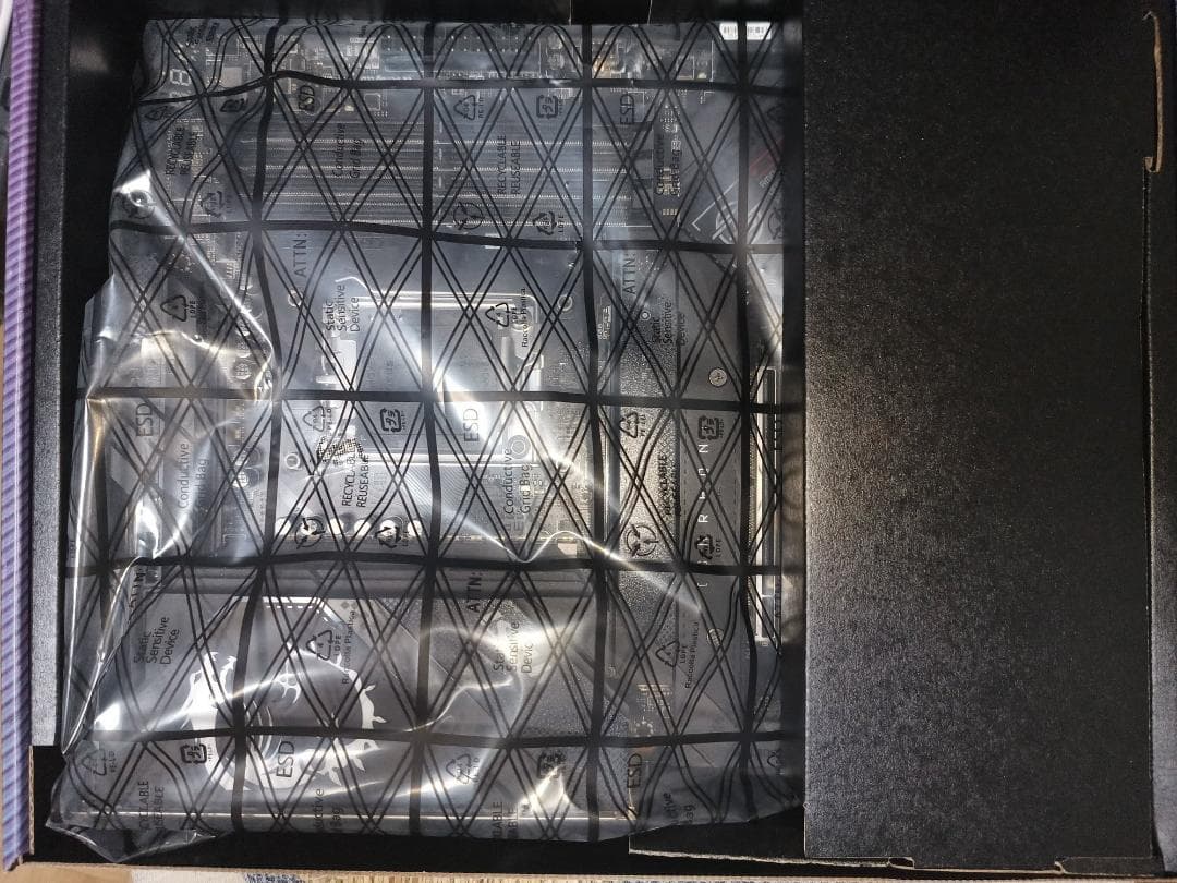 MSI MPG X670E CARBON WIFI マザーボード