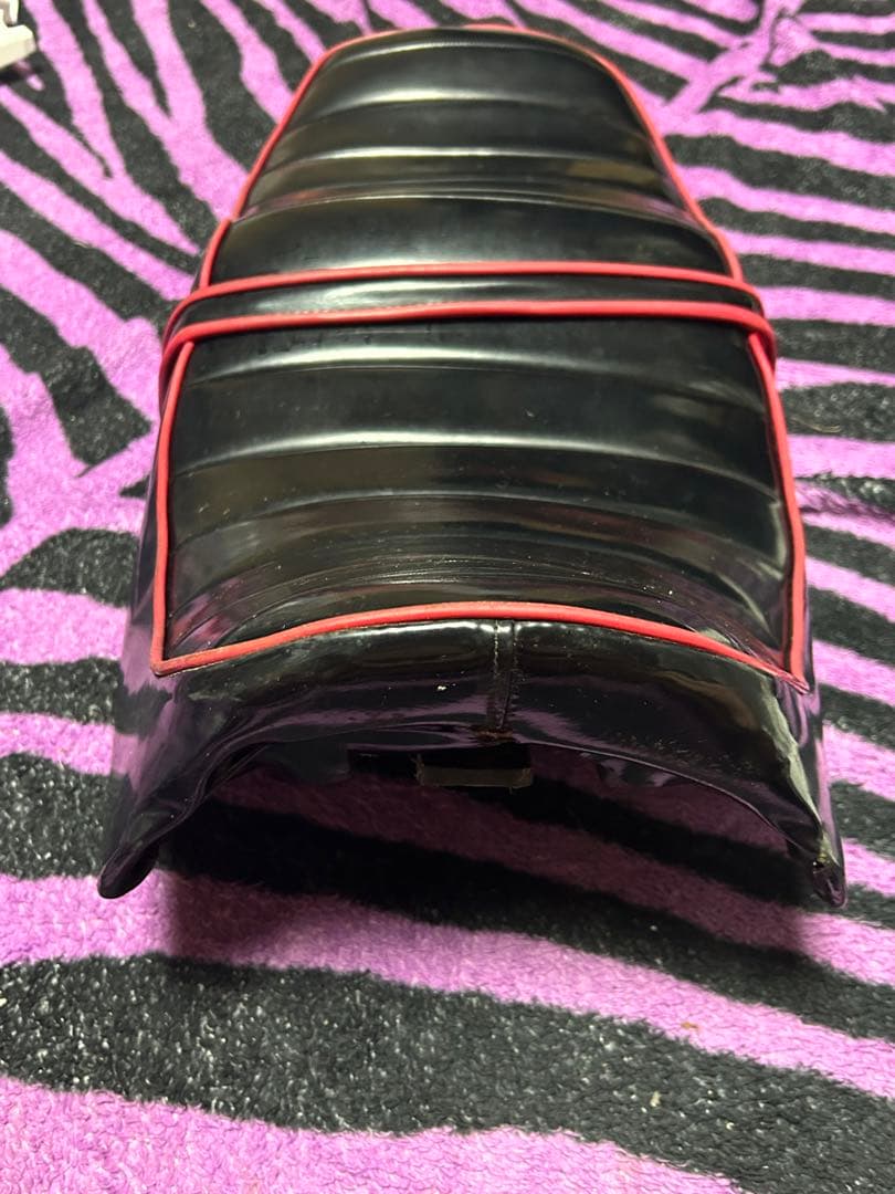 快*」様 XJR400 4HM タックロールシート　YAMAHA 黒赤当時物