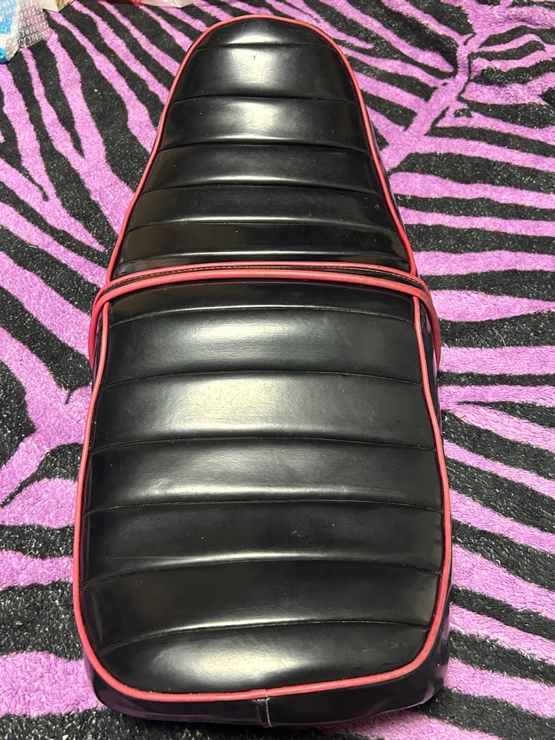 快*」様 XJR400 4HM タックロールシート　YAMAHA 黒赤当時物