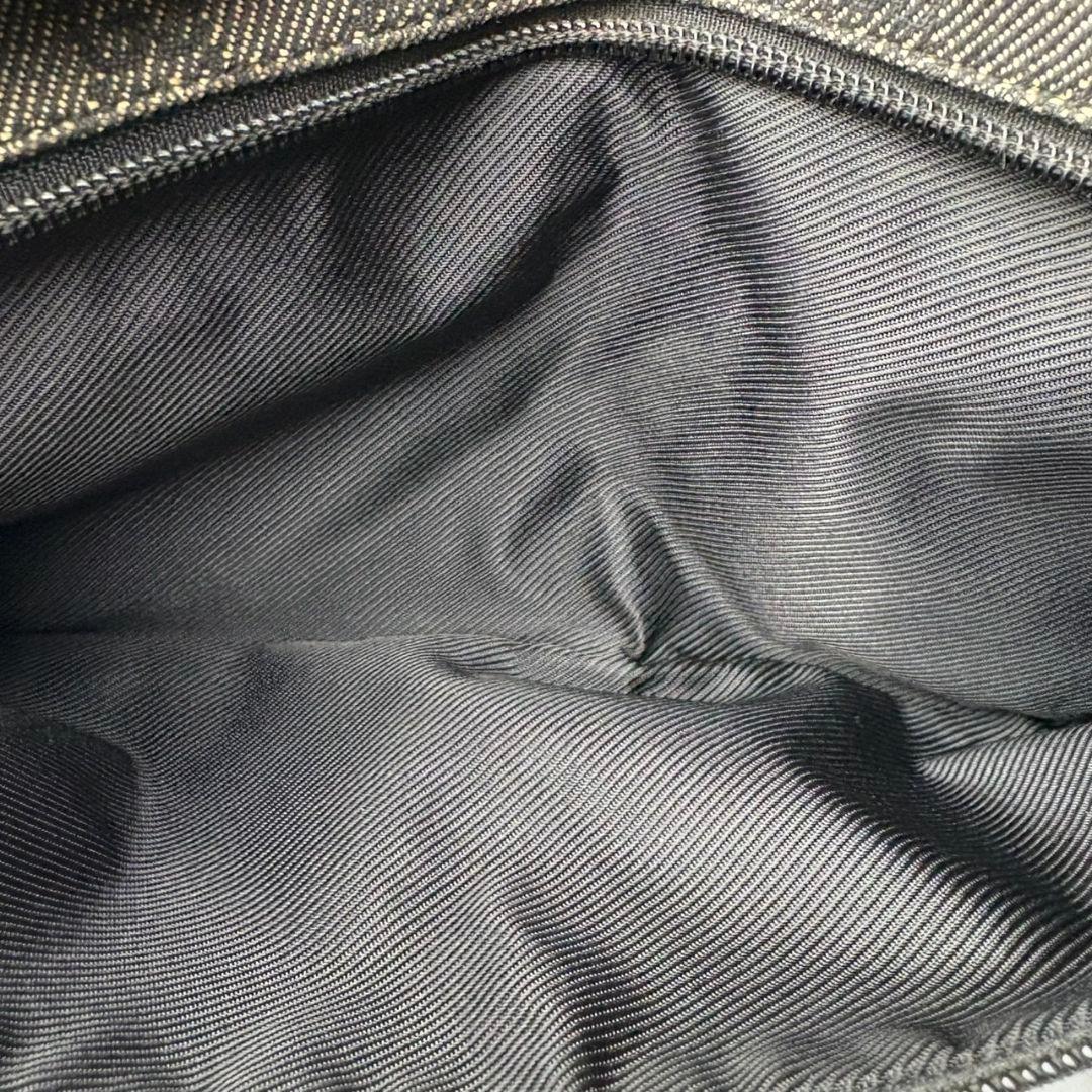 059 GUCCI ウエストポーチ ボディバッグ GGキャンバス g2