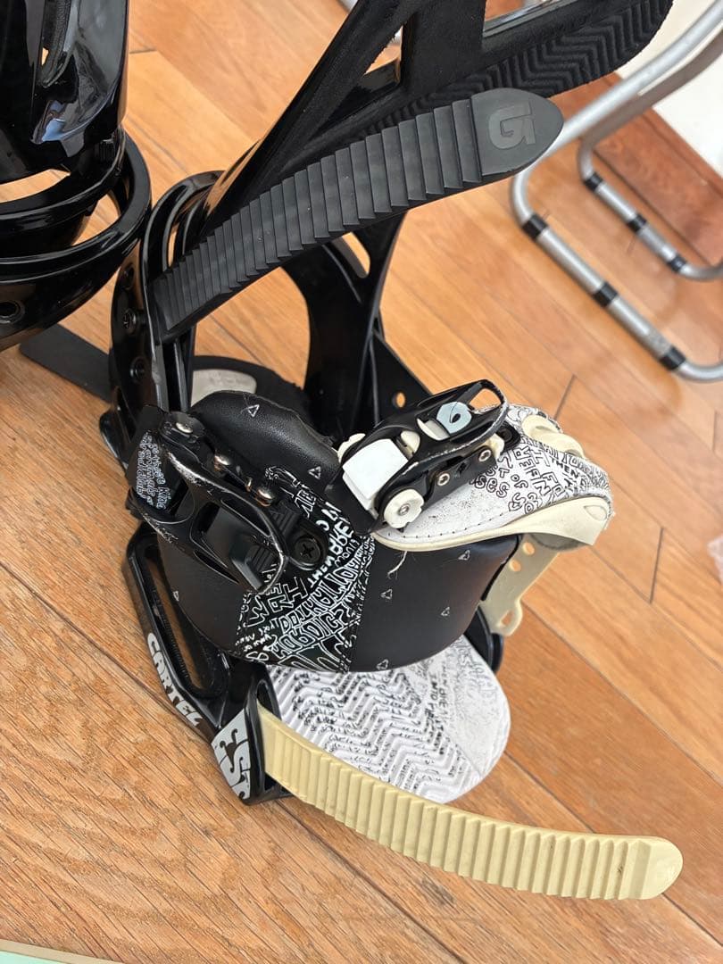 BURTON CARTELビンディングEST