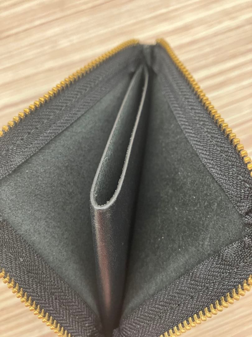 COMME des GARCONS ブラックレザー ケース