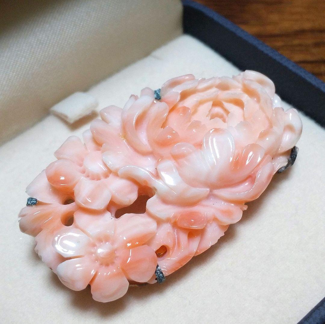 天然珊瑚ブローチ、帯留め