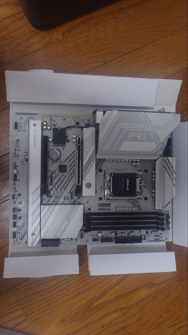 ASRock X870 PRO RS WiFi マザーボード