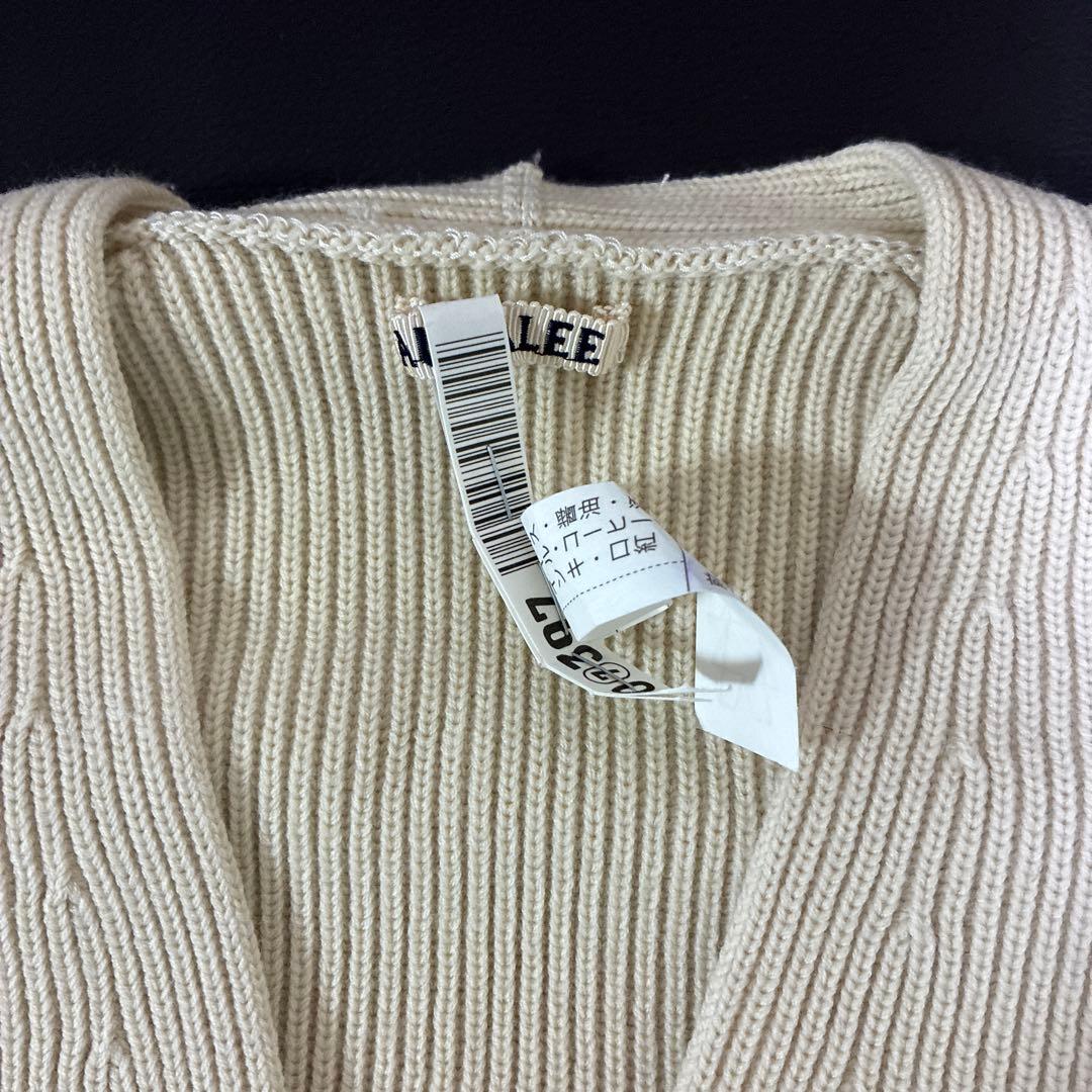 オーラリー　Vネック リブ編み ニット