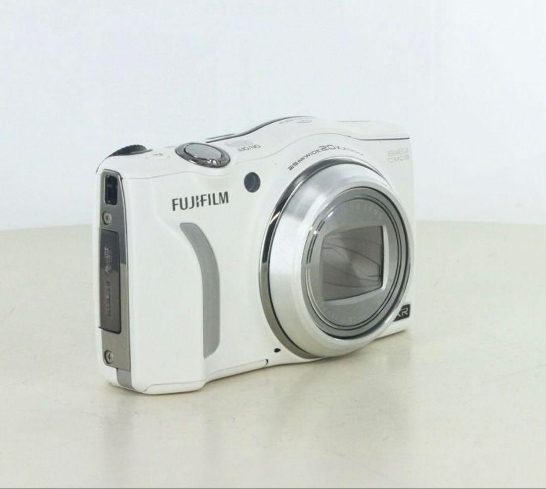 FUJIFILM F800EXR 20倍ズーム ホワイト