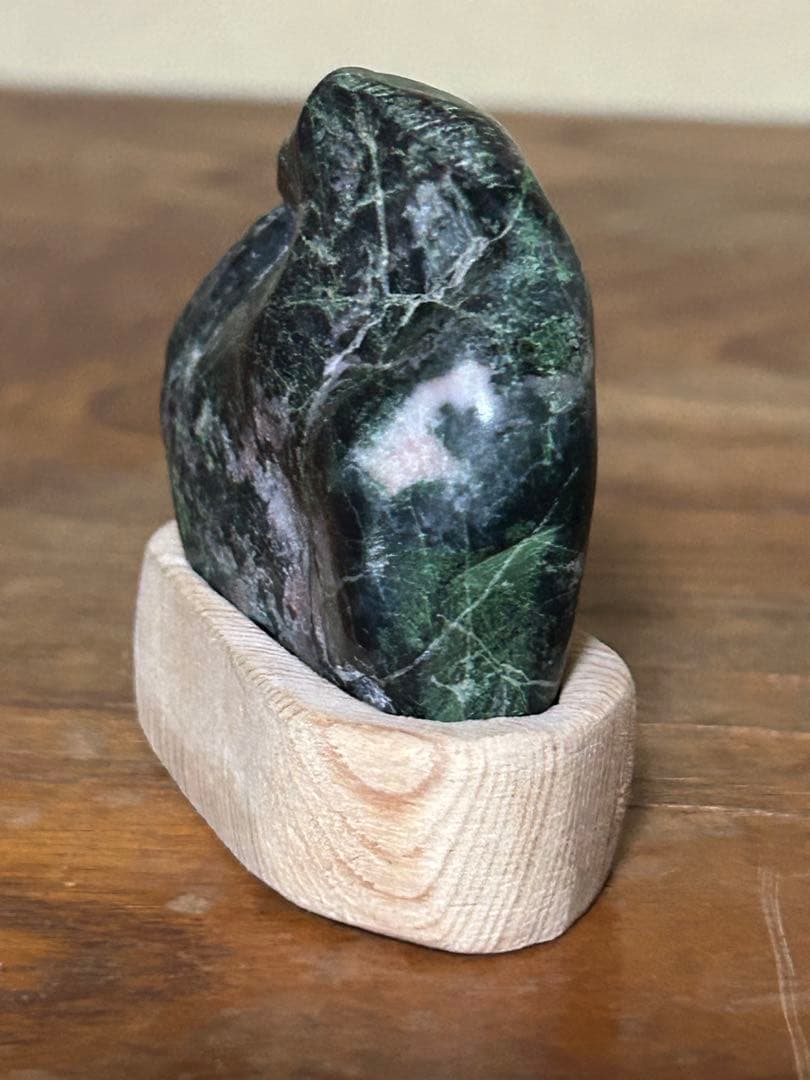 菊花石 赤花　菊紋石 根尾菊花石 飾石 天然石水石 鑑賞石 自然石 原石 鈜物