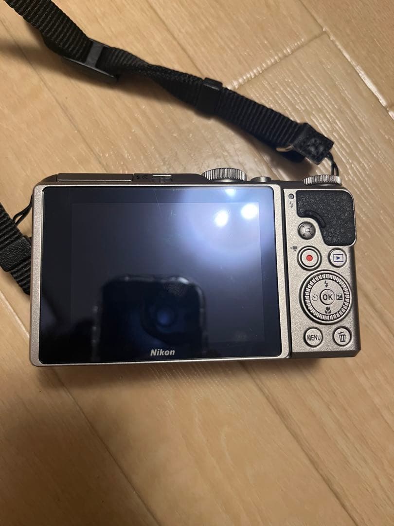 NIKON COOLPIX A900「望遠の世界を、手のひらに。」