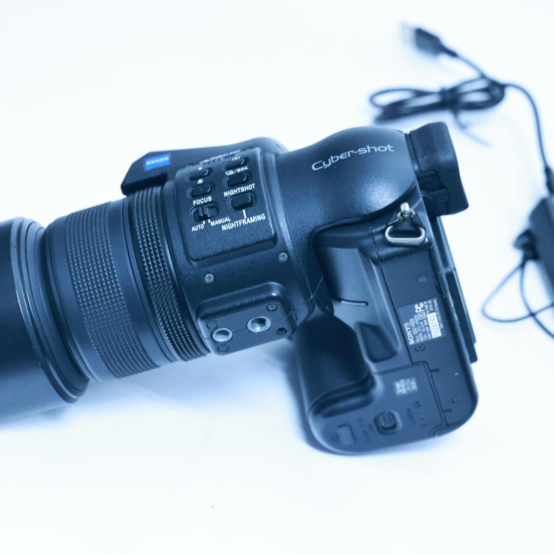 SONY Cyber-shot DSC-F828 デジタルカメラ　メモリー付