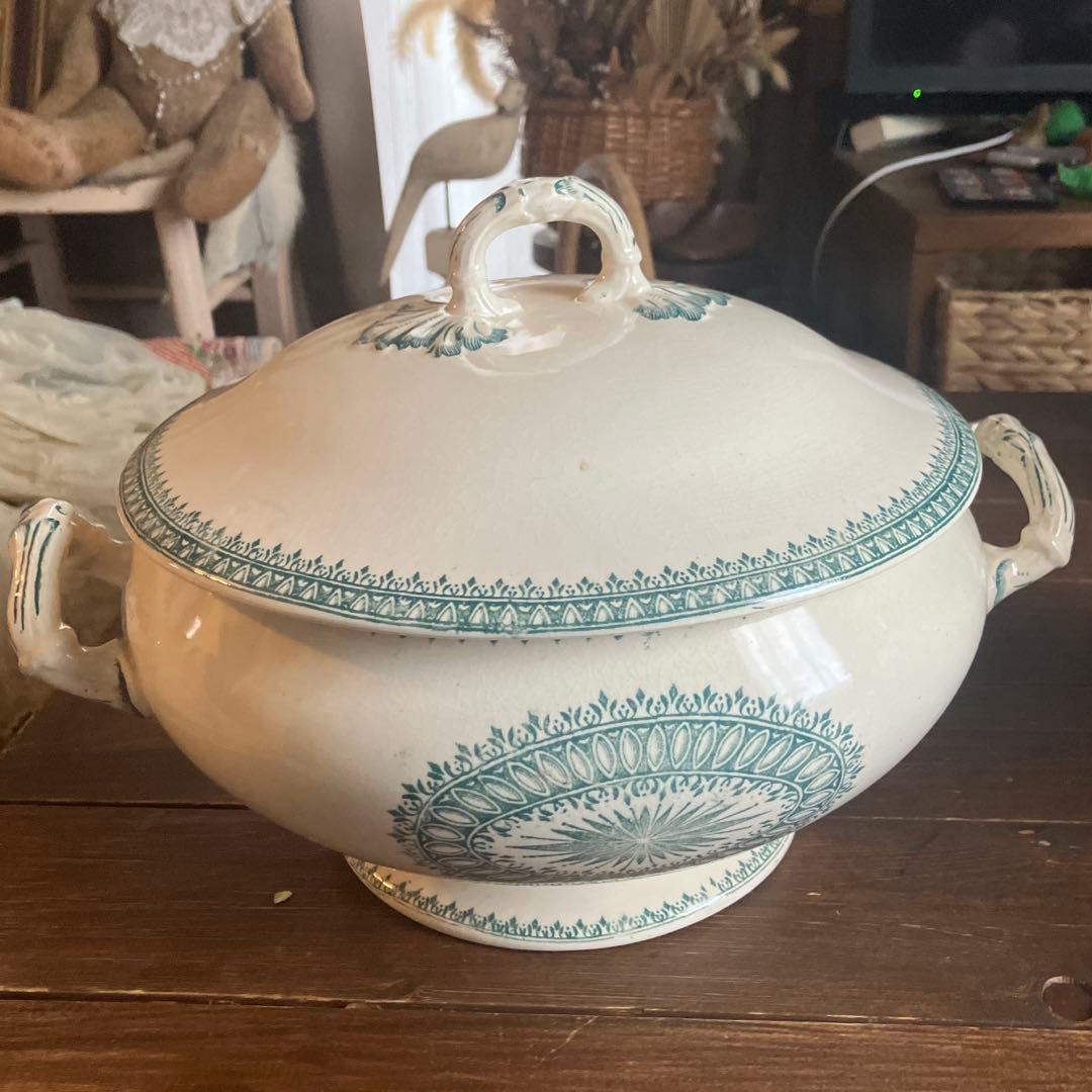 フランスアンティーククレイユエモントロースーピエール　レギュミエール