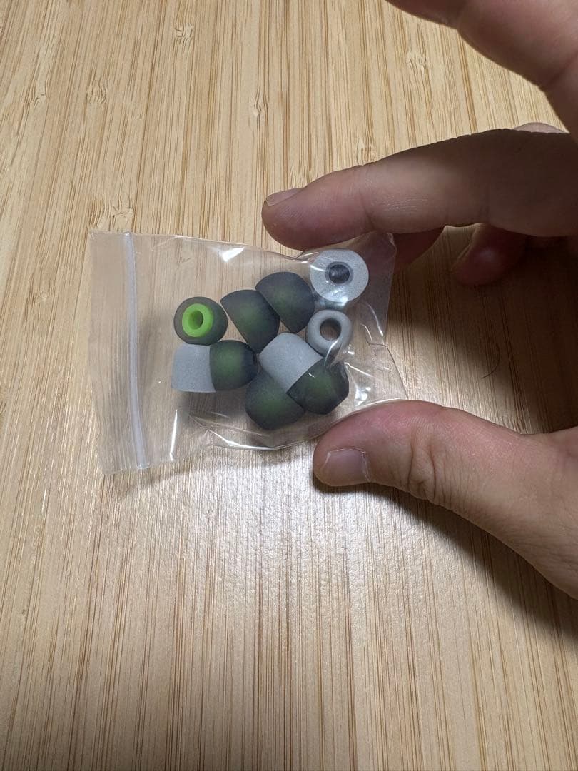 Sound Rhyme SR5 ほぼ未使用　ケーブル、イヤーピース未使用