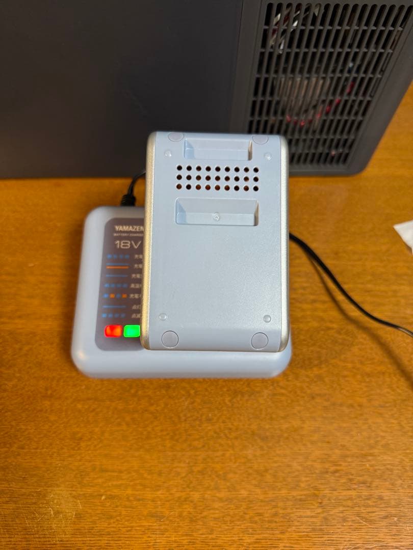 ビ*Ｚ様 山善 ELEIN 冷温庫 YFR-DC90 純正バッテリー、充電機セッ