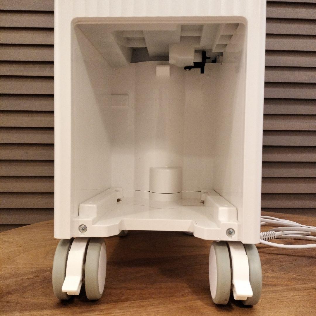 【未使用に近い】cado 除湿機 ROOT7100 ホワイト 　2021年製