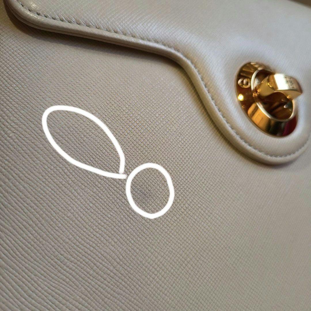 Whiteboo!!様 ジバンシー牛革　日本製　ハンドショルダー