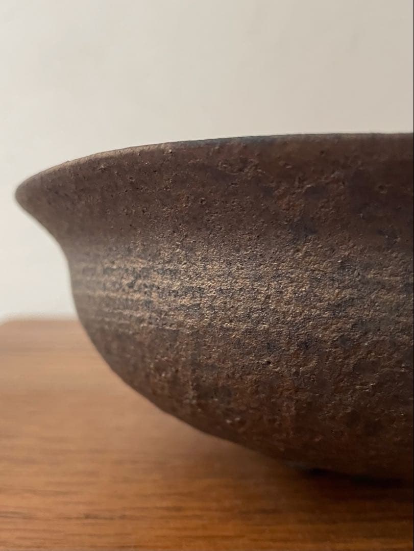 【2/9までの出品】新品未使用 冨部咲喜子 たわみ鉢 陶器鉢 y鉢