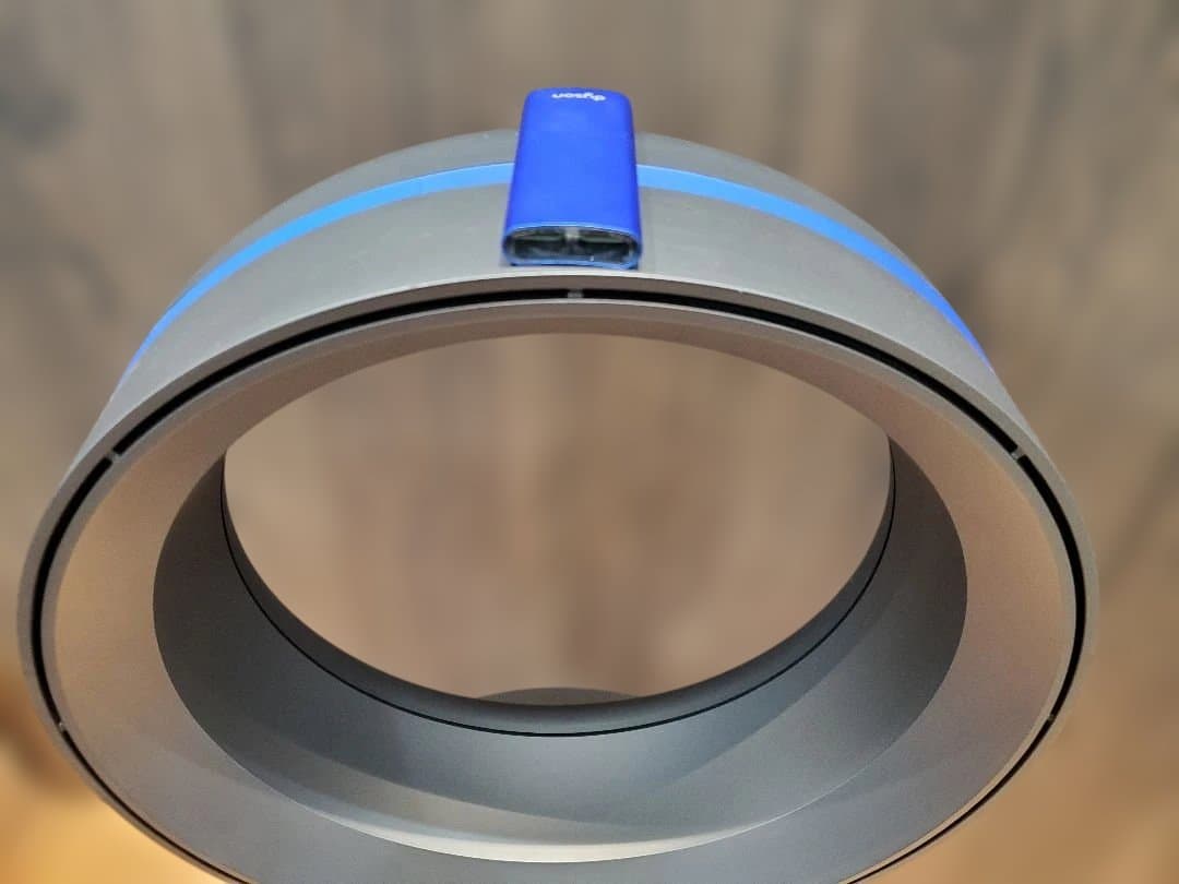 dyson　空気清浄機能付き扇風機　DP04