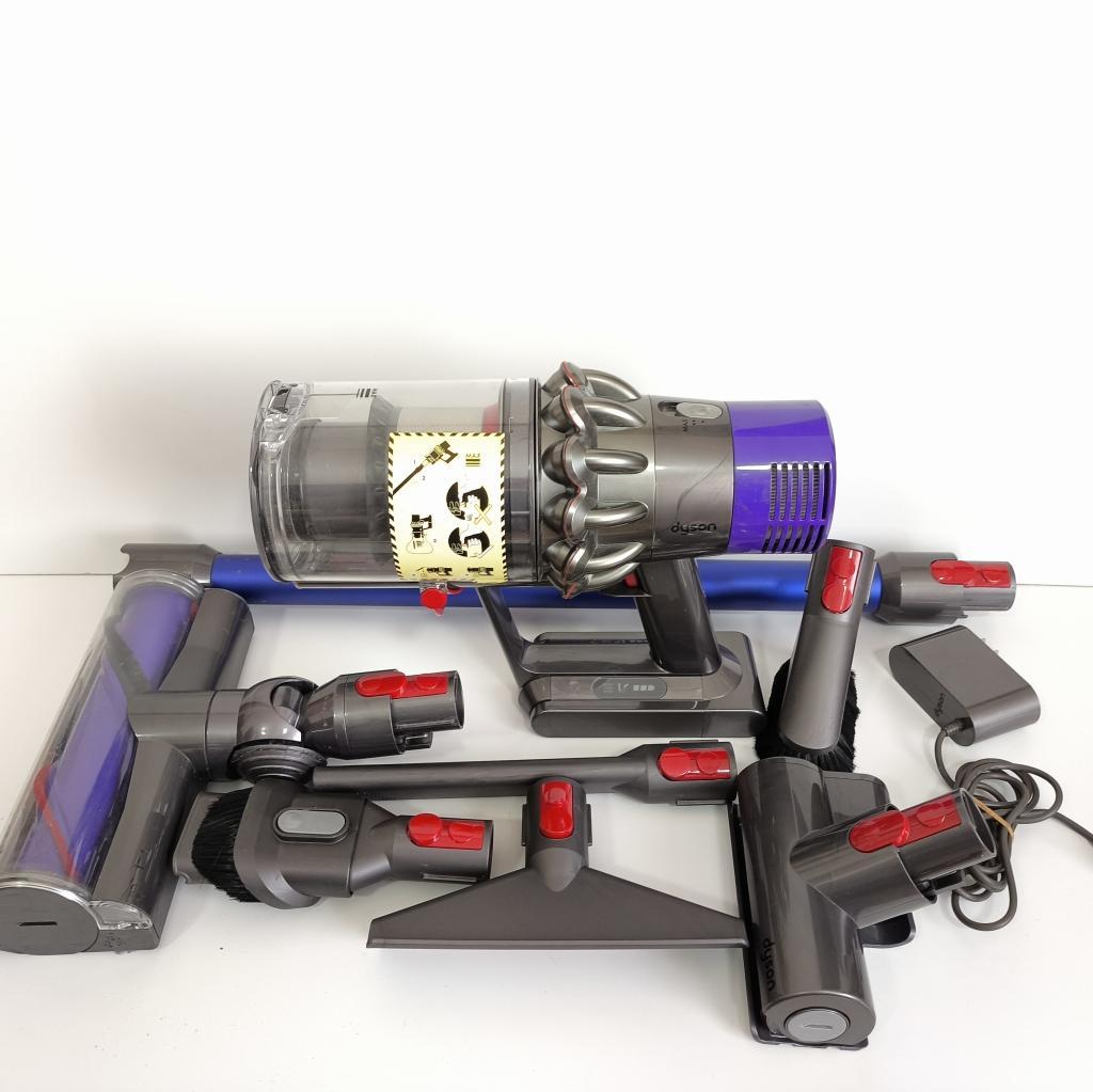 すぐ使える　ダイソン SV12 サイクロン掃除機 本体と付属品 No39