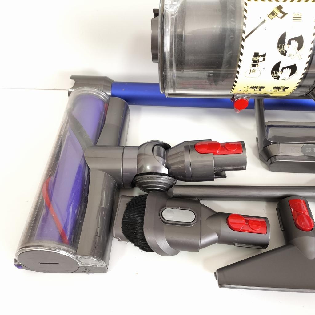 すぐ使える　ダイソン SV12 サイクロン掃除機 本体と付属品 No39