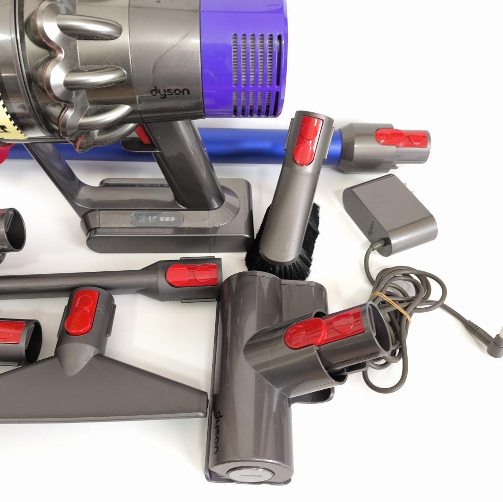 すぐ使える　ダイソン SV12 サイクロン掃除機 本体と付属品 No39