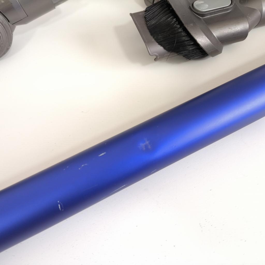 すぐ使える　ダイソン SV12 サイクロン掃除機 本体と付属品 No39