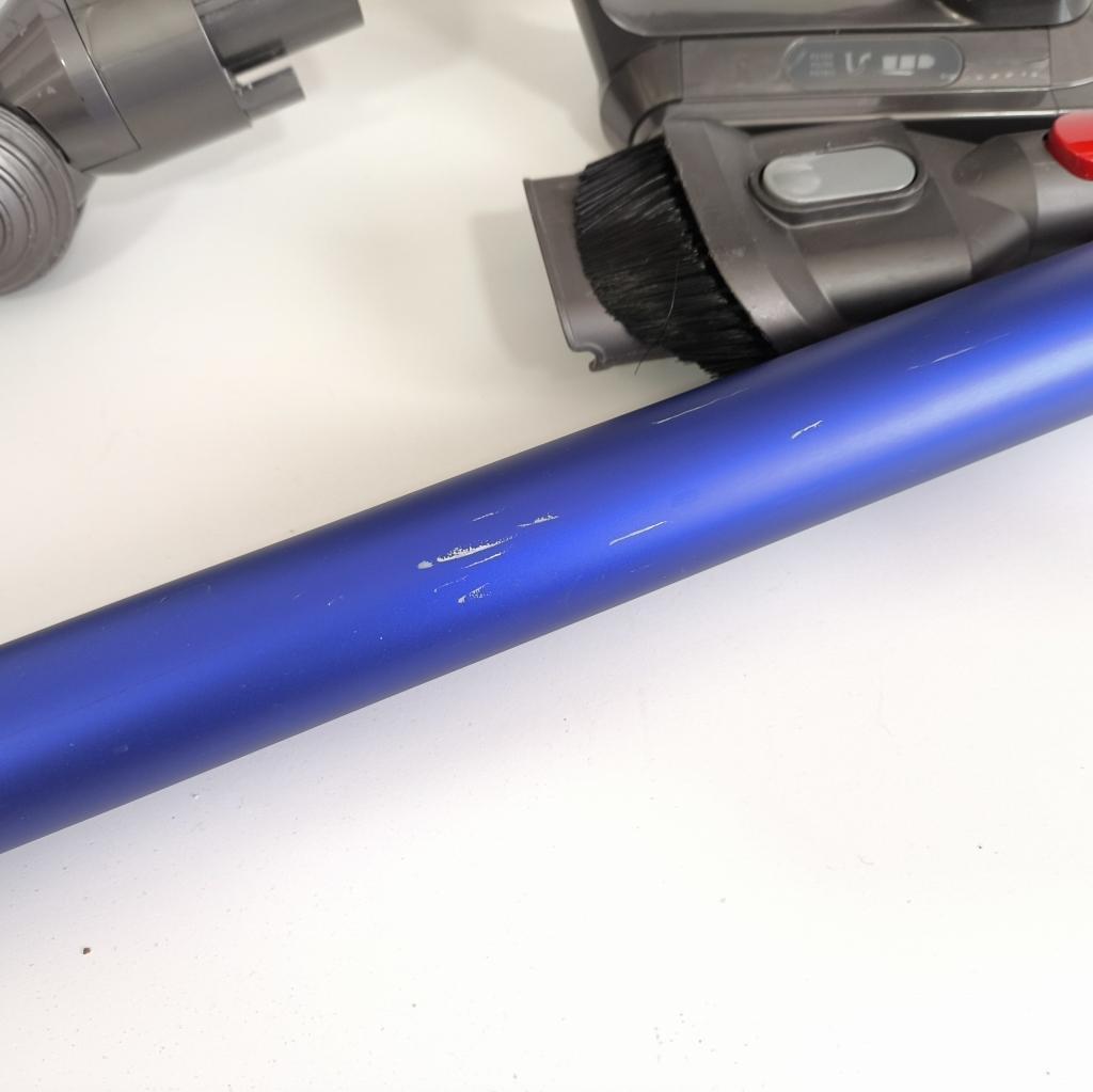 すぐ使える　ダイソン SV12 サイクロン掃除機 本体と付属品 No39