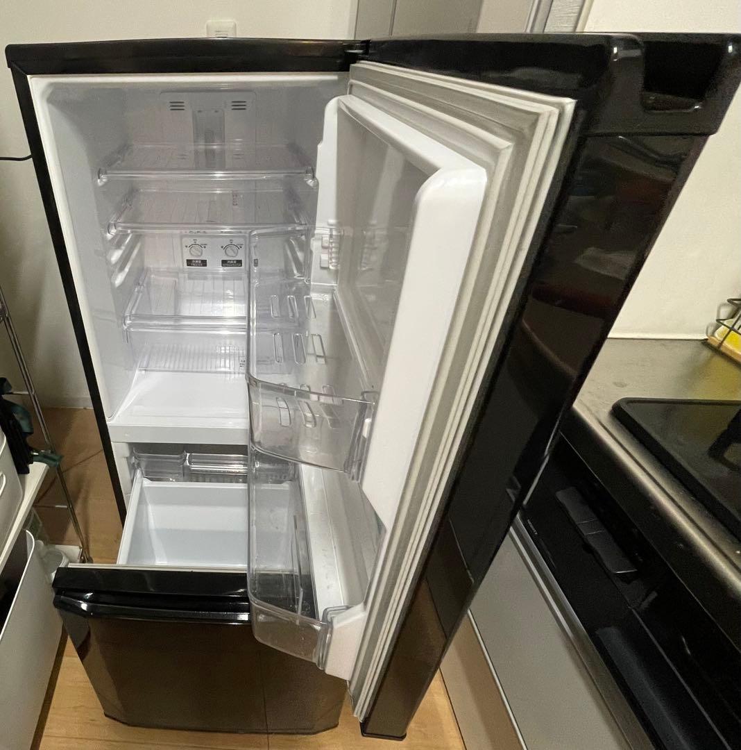 【中古】三菱冷蔵庫　MR-P15Z-B 146リットル