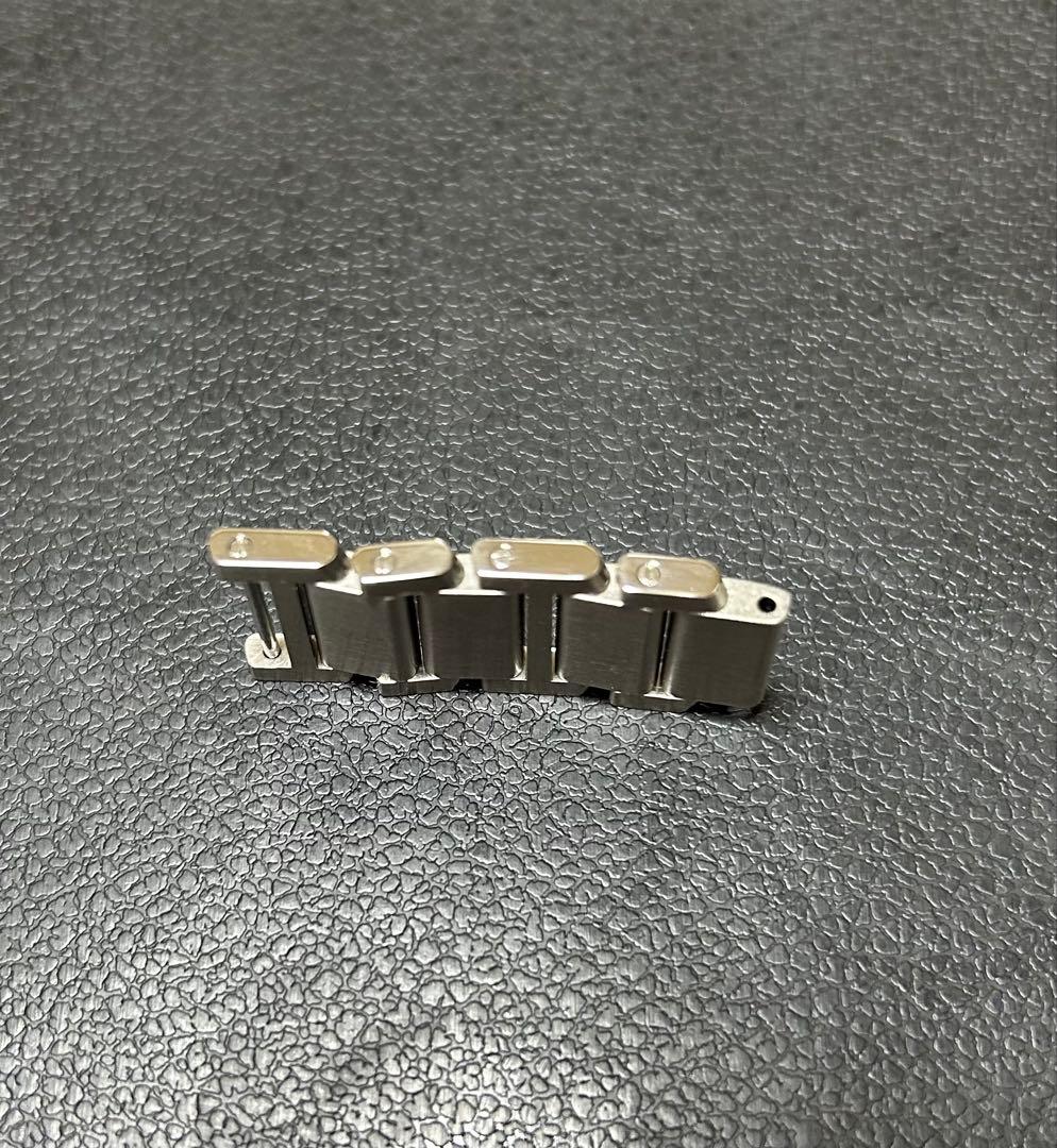 カルティエ　タンクフランセーズ　ブレスレット　コマ