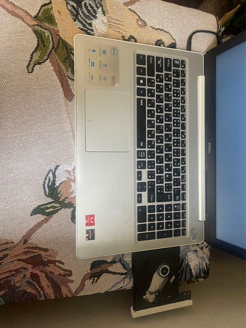 DELLパソコンノートInspiron15メモリ8GB/SSD高速動作