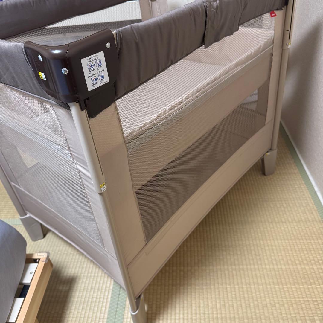 美品　ココネルエアー　ベビーベッド　アップリカ