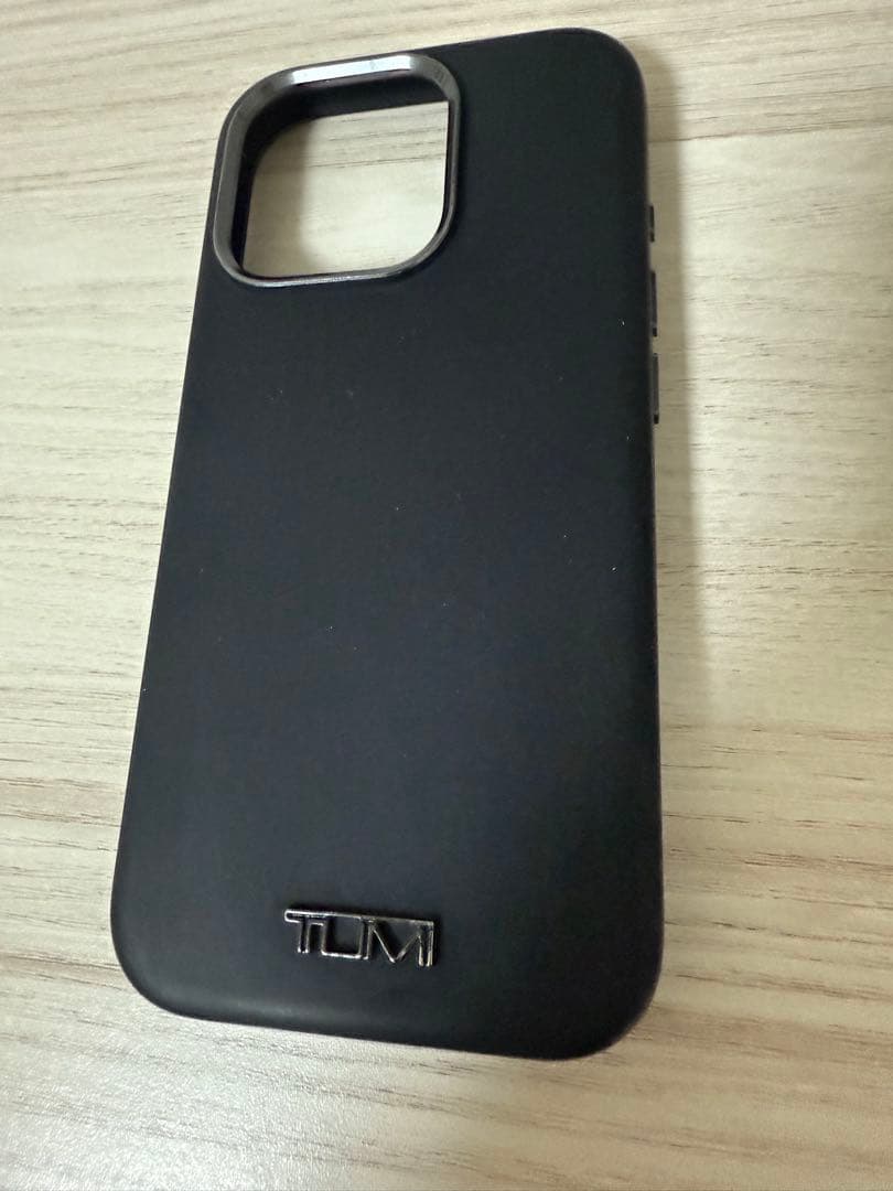 TUMI iPhone 16Pro用 ブラックケース