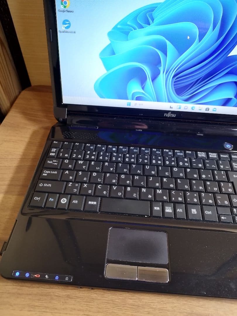 富士通 LIFEBOOK 15.6インチ AH53/2B i5