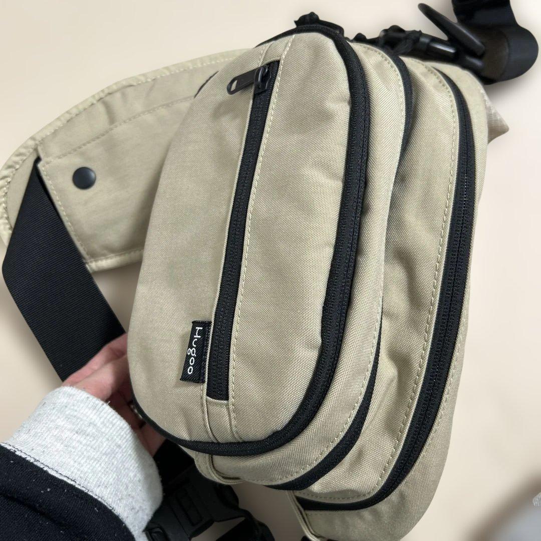 Hugoo ベージュ ウエストポーチ