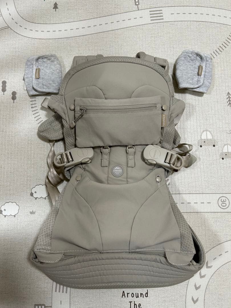 エアバギー AIRBUGGY 抱っこ紐　美品　おまけ付き