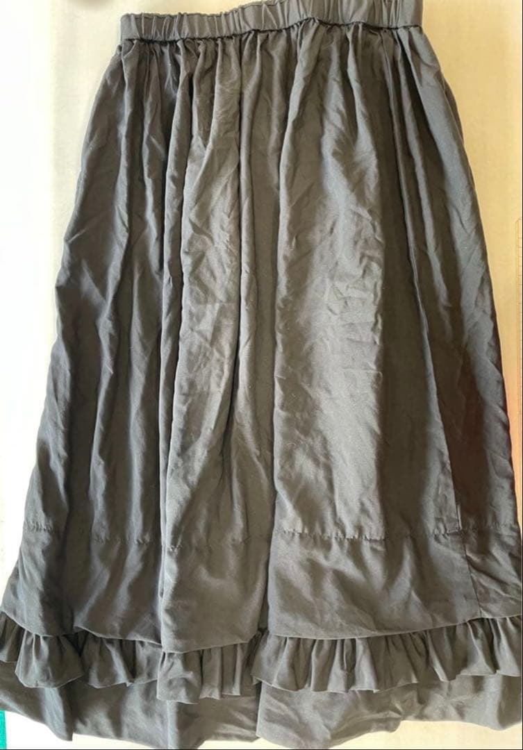 ゆ*い様 コムデギャルソン　黒スカート