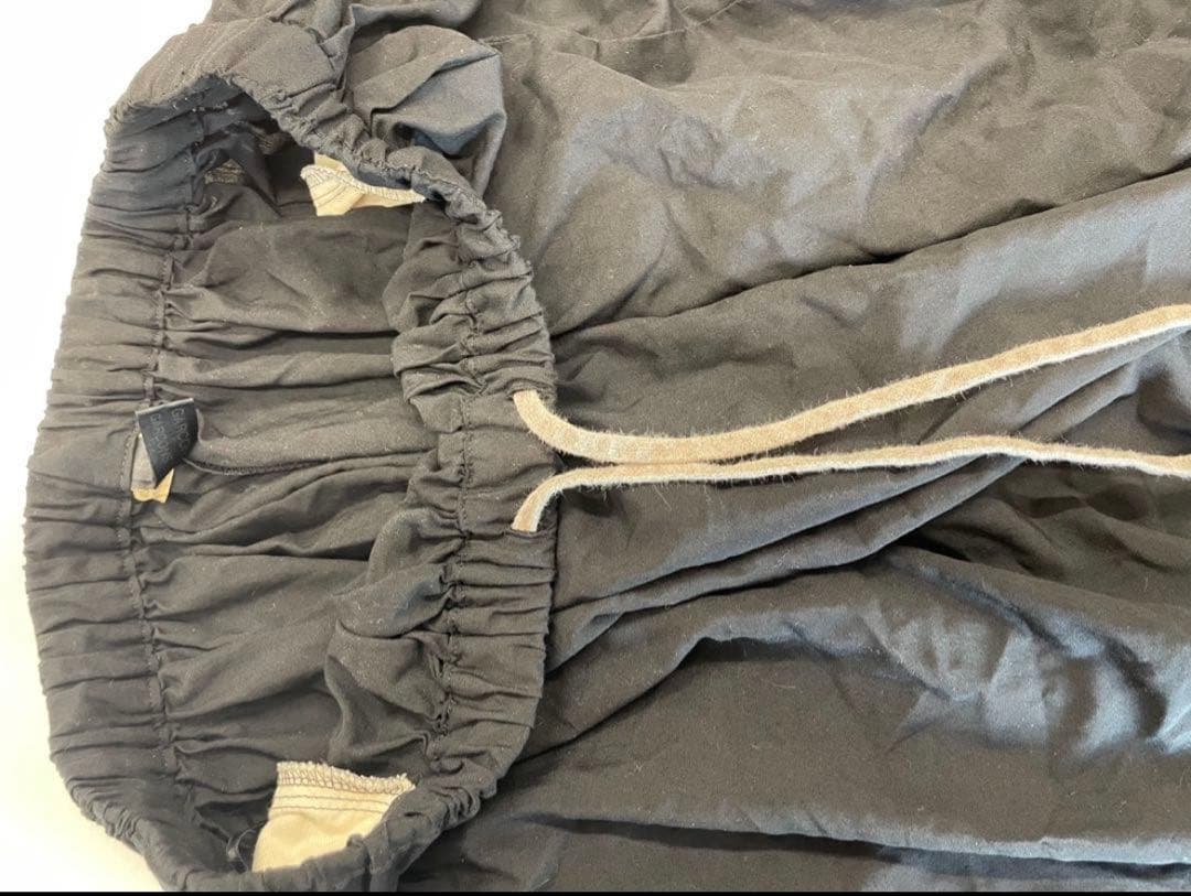 ゆ*い様 コムデギャルソン　黒スカート