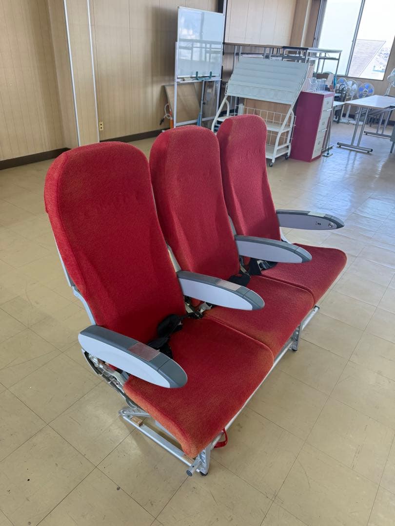 観光専門学校使用品　飛行機　旅客機　椅子　実習用④