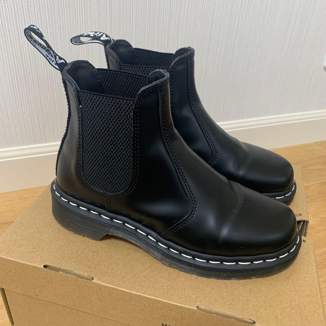 Dr. Martens ブラック チェルシーブーツ