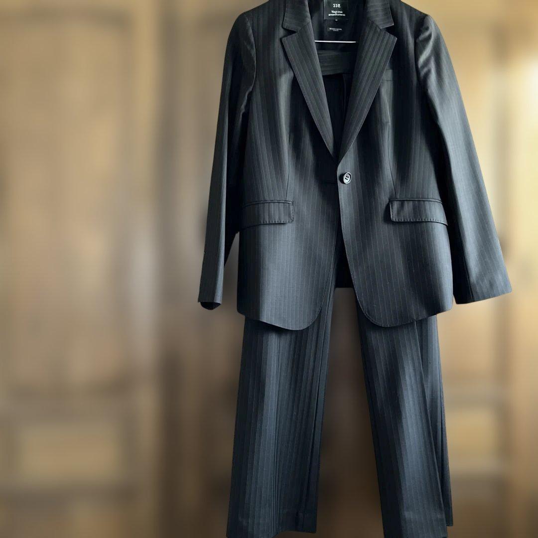 23 区　ストライプ ブラックスーツ サイズ44