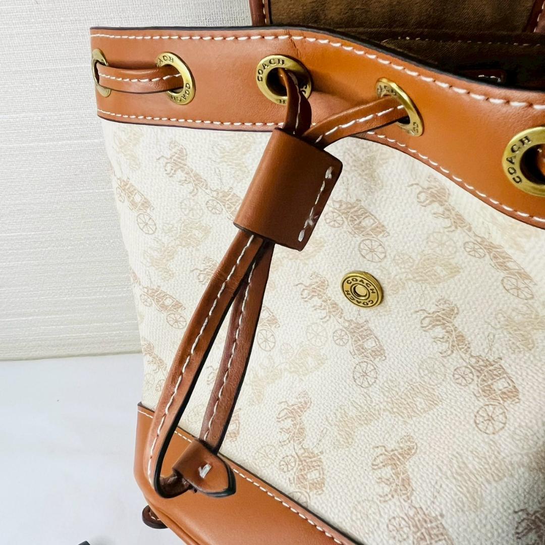 【新品 未使用】COACH ロゴ入りリュック バックパック 茶 白 コーチ