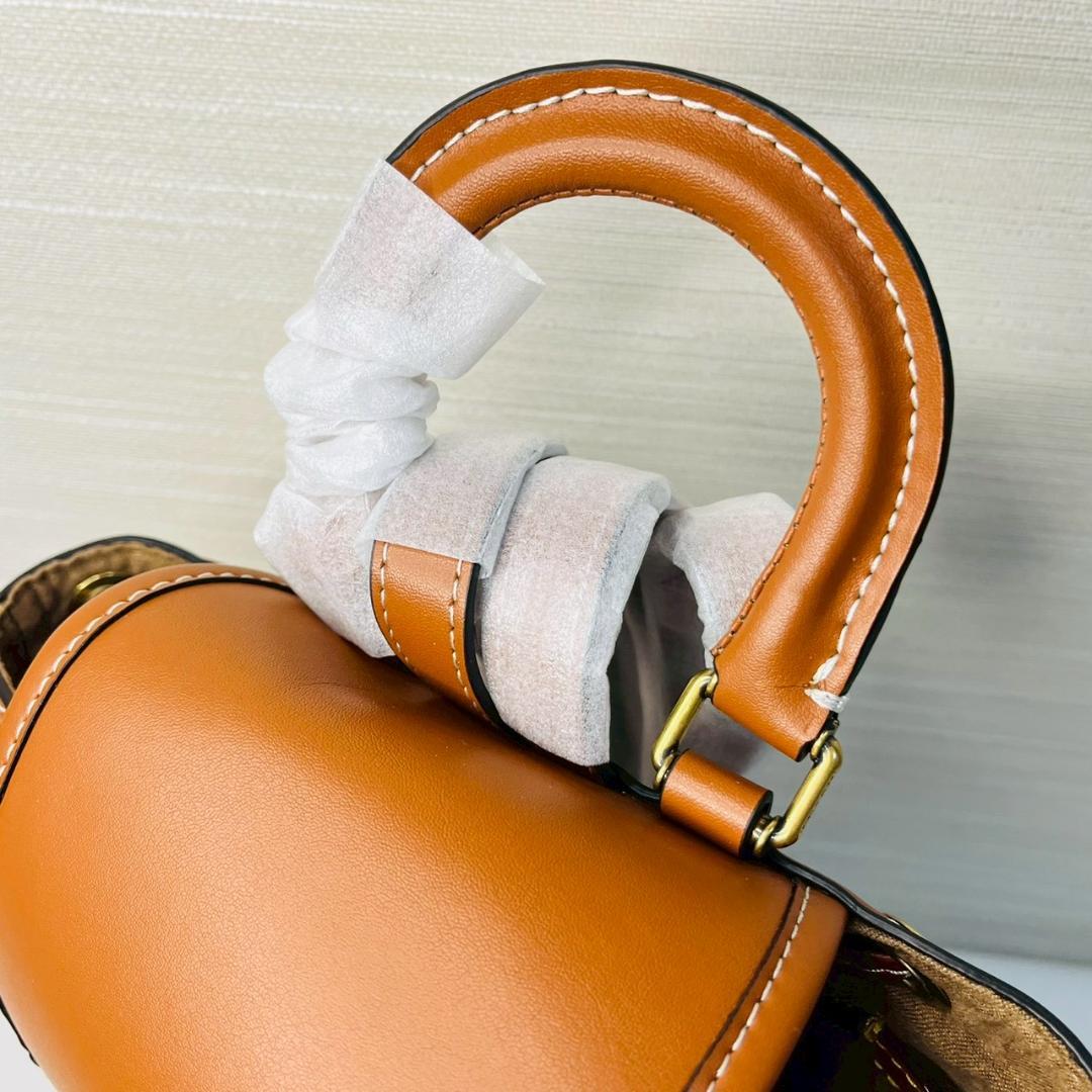 【新品 未使用】COACH ロゴ入りリュック バックパック 茶 白 コーチ